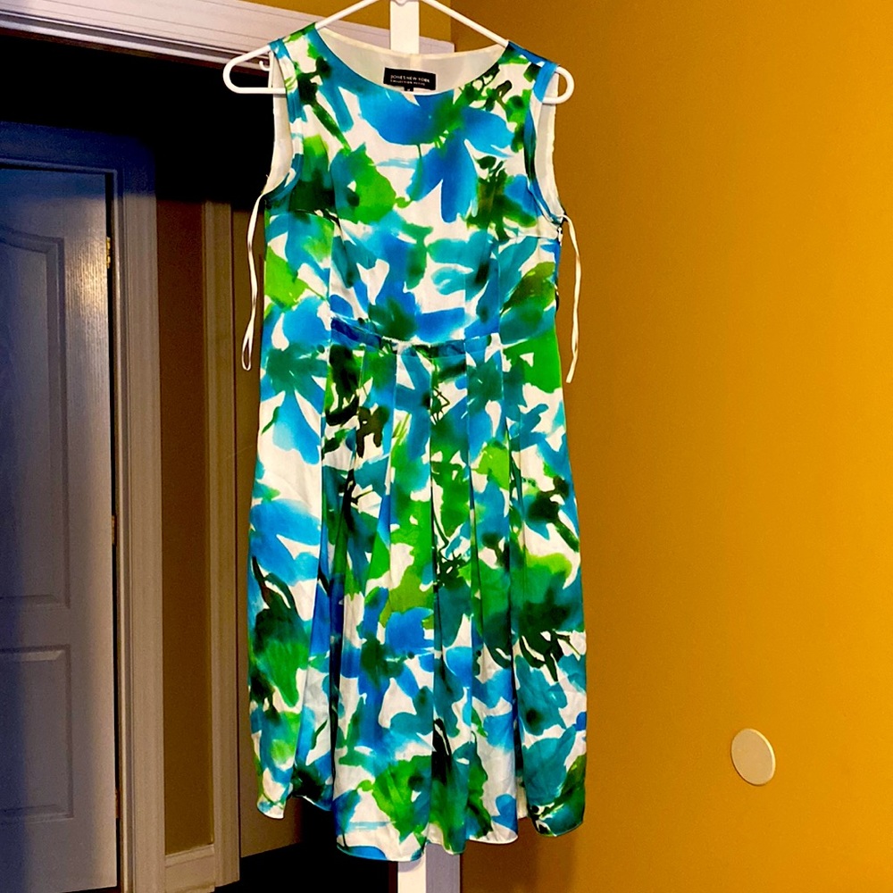 Jones New York Green Sleeveless Dress